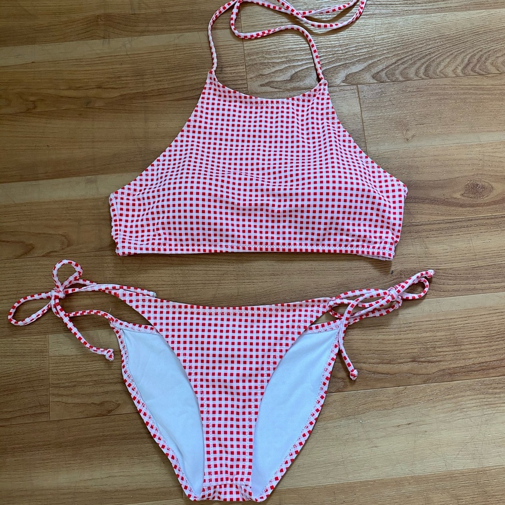 Halter bikini